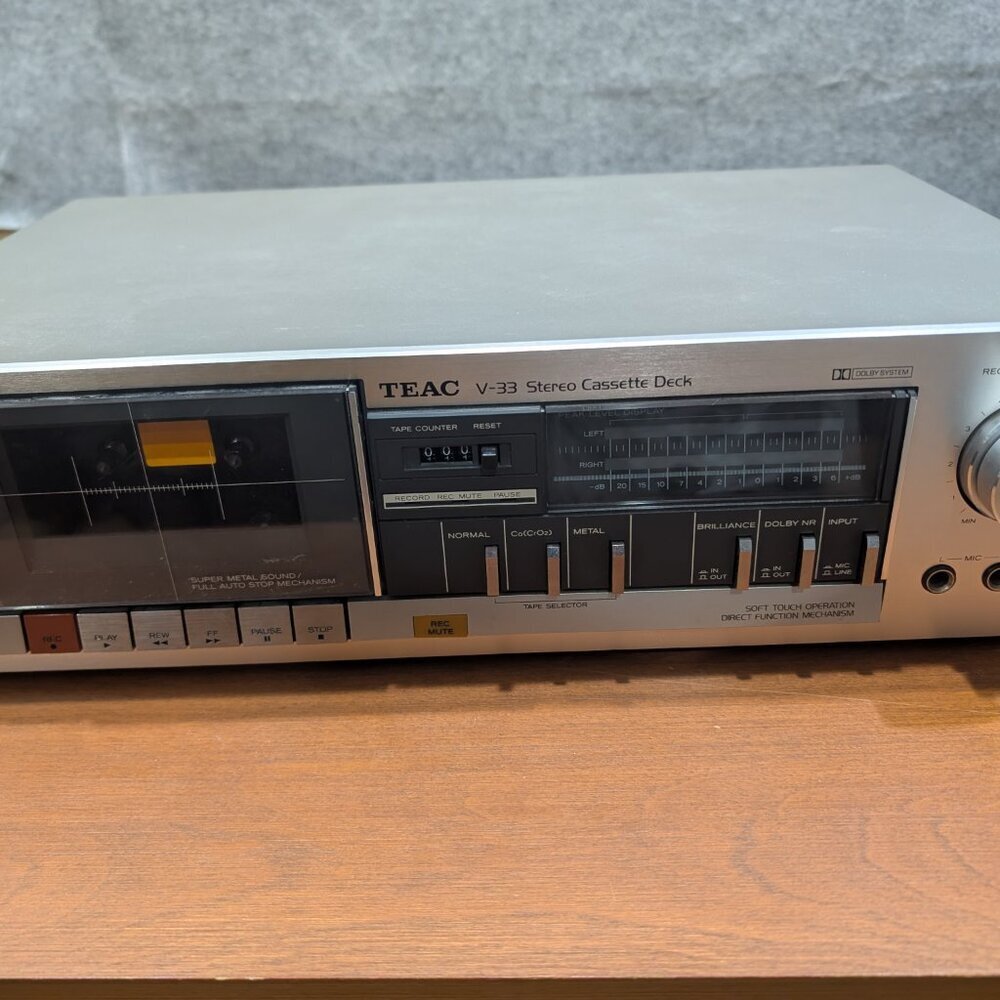 Vintage TEAC V-33 Stereo Cassette Deck Player - TESTED - Picture 4 of 8